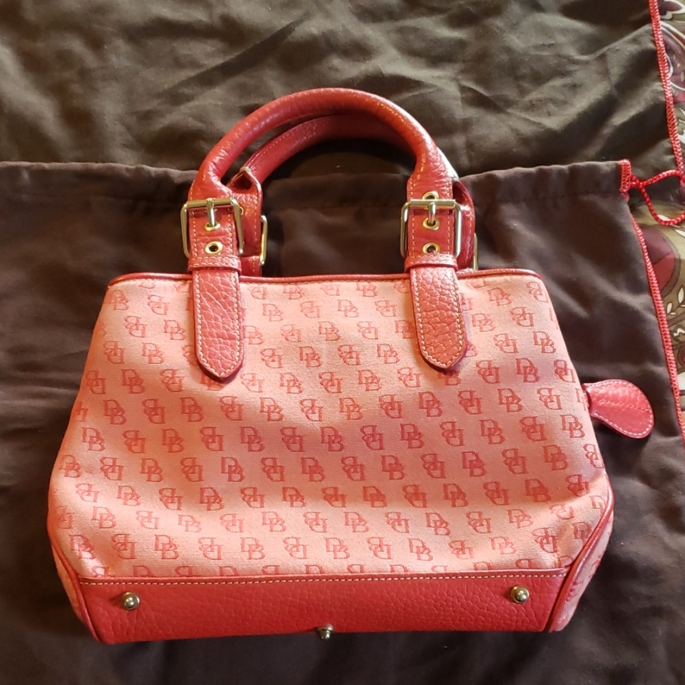 Dooney & bourke - Picture 2 of 3